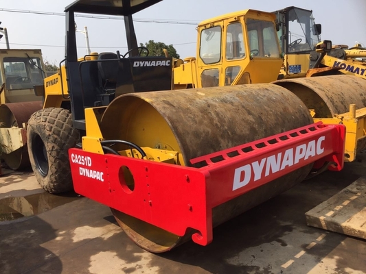 Apparecchiature per macchine pesanti per la costruzione utilizzate Dynapac CA251D Road Roller