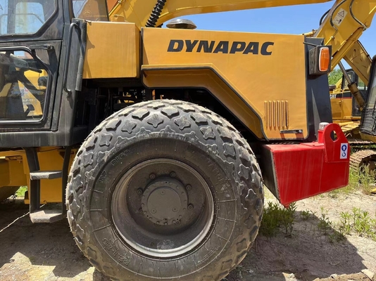 15 tonnellate Dynapac CA301 Roller usato con vernice originale e motore HINO dal Giappone