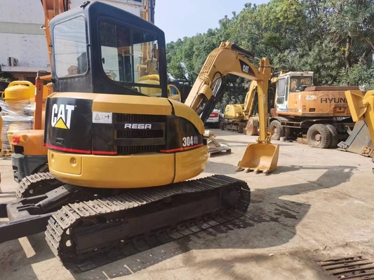 Escavatori CAT 304SR in buone condizioni con scarse ore di lavoro e capacità di 0.1m3