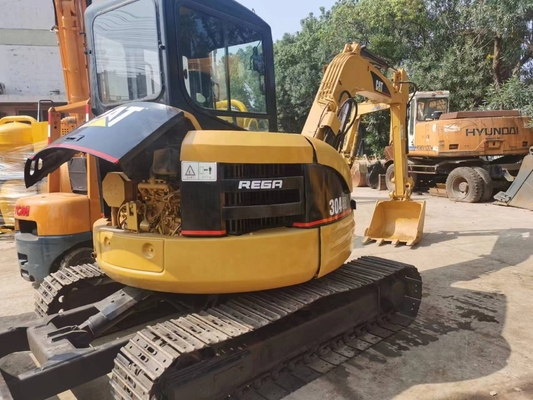Escavatori CAT 304SR in buone condizioni con scarse ore di lavoro e capacità di 0.1m3