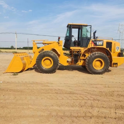 Caricatore Caterpillar 950H usato con vernice originale e potenza di 70 KW dal Giappone