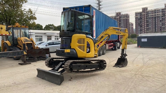 Usato Komatsu PC35 3T escavatore in buone condizioni