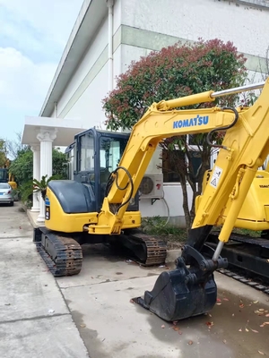 Buone condizioni, scavatore da corsa Komatsu PC40 con motore EPA e capacità di 4500 kg.