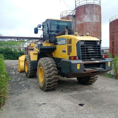 Komatsu WA320-5 caricatore frontale usato con scarse ore di lavoro 0-2000 in ottime condizioni