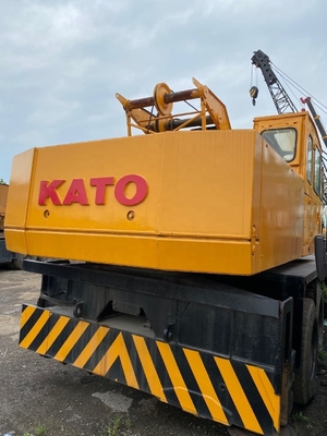 Kato NK-500E gru usata con poche ore di lavoro e in buone condizioni a prezzi accessibili