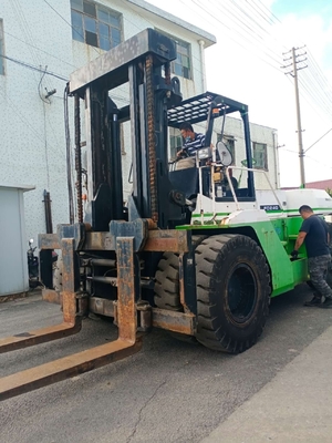 2020 Wheel Machine Komatsu FD240 Used Forklift dal Giappone Hydraulic Original Machine