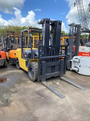 Quasi 5 tonnellate KOMATSU FD50 FD35 FD40 FD45 EPA Motore carrello forcolato idraulico con 46 kW di potenza