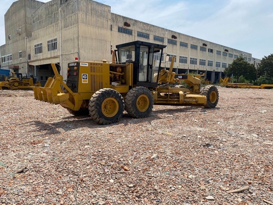 Giappone Originale usato Caterpillar 14H Motor Grader con pneumatici stradali e caricatore anteriore in Giappone