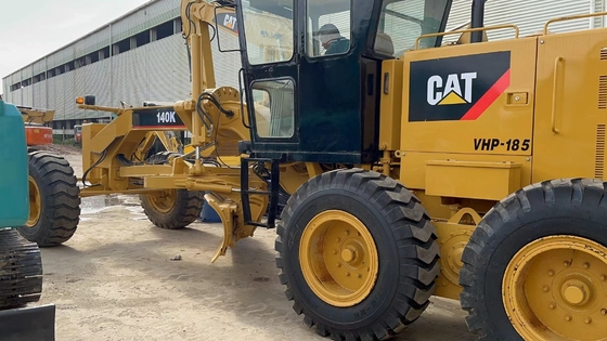 Laboratori di riparazione macchine CAT140K con motore Cummins e trasmissioni dirette