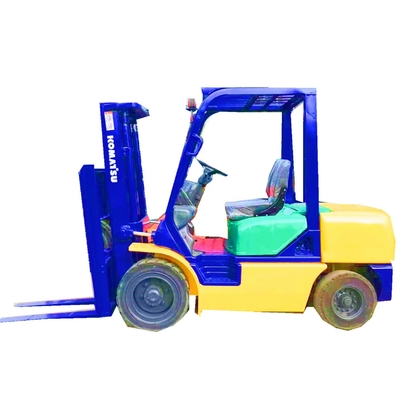 Usato Komatsu FD30 Piccolo carrello elevatore 3TON dal Giappone Ottime condizioni di lavoro