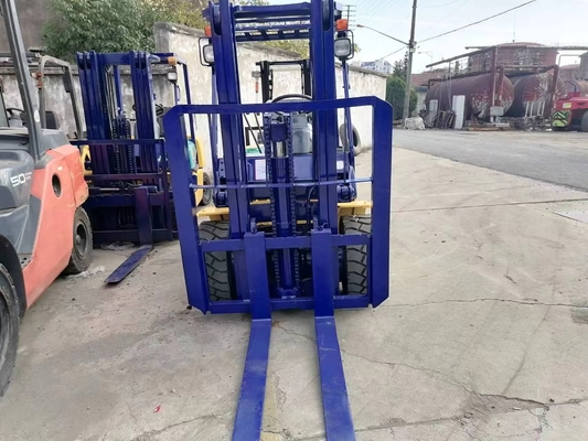 Usato Komatsu FD30 Piccolo carrello elevatore 3TON dal Giappone Ottime condizioni di lavoro