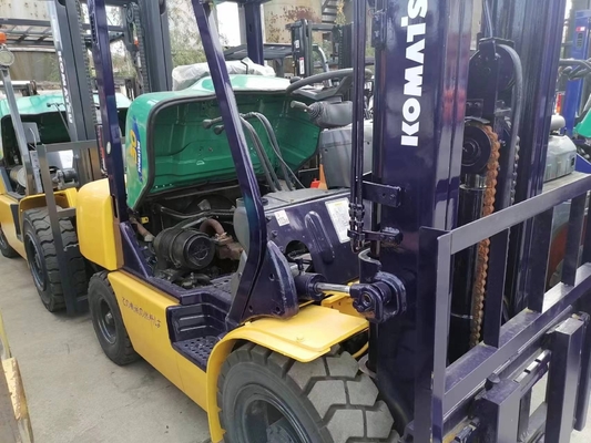 2023 Motore diesel giapponese camion elevatore Komatsu FD30-14 3TON in buone condizioni