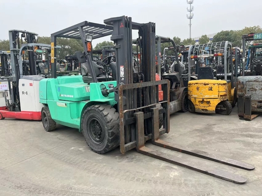 Contenitore di magazzino usato 4 tonnellate Mitsubishi FD40 carrello elevatore idraulico in buone condizioni