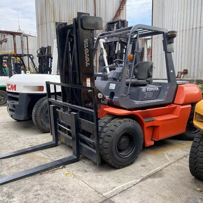 Giappone fabbricato 7 tonnellate motore diesel carrello elevatore per Toyota FD70 magazzino contenitore di seconda mano