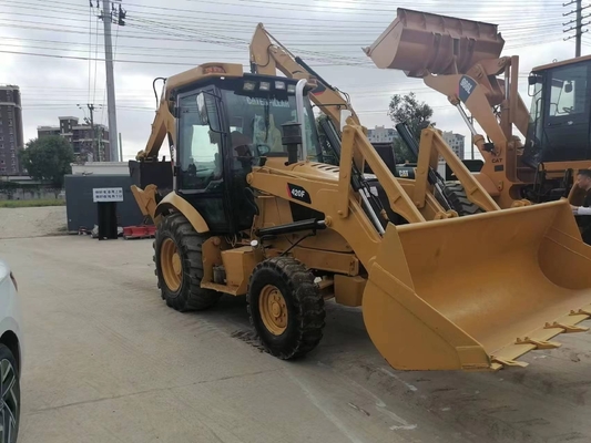 CAT 420F Caricatore di retroescalatore con valvola idraulica Liyuan dal Giappone, peso operativo di 15 tonnellate
