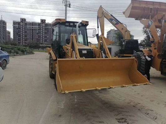 CAT 420F Caricatore di retroescalatore con valvola idraulica Liyuan dal Giappone, peso operativo di 15 tonnellate