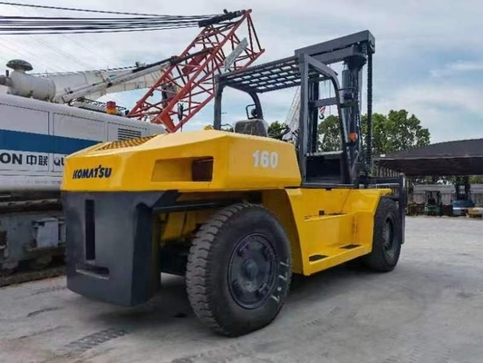 Camionetto container KOMATSU FD160 16TON usato in ottime condizioni di lavoro