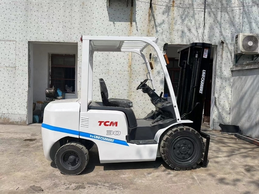 TCM FD30 Motore diesel da 3 tonnellate per carrelli da pallet per container di magazzino