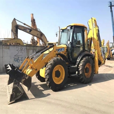 8 TON carico nominale caricatore JCB 4CX usato con scarse ore di lavoro e in buone condizioni