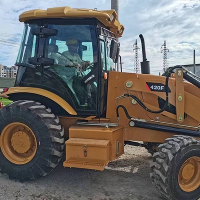 7 tonnellate di carico nominale caricatore di seconda mano usato Caterpillar CAT 420F a prezzi accessibili dal Giappone