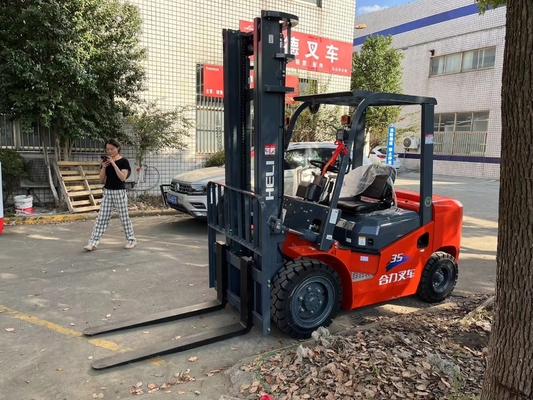 HELI 35 Mini camion di sollevamento pallet da 3,5 tonnellate con orario di lavoro ridotto e larghezza di forcella 940 mm
