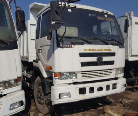 Giappone Original Used Nissan UD 25ton Dump Truck per progetti di costruzione di ingegneria