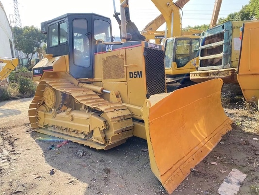 Dozer usato Caterpillar D5M in ottime condizioni in Giappone Capacità di dozing 4.3m3