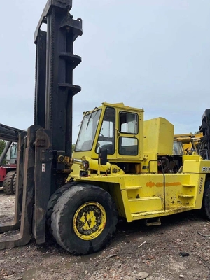 32 tonnellate KOMATSU FD320 Camione elevatore a forchetta diesel con funzionamento manuale e scarse ore di lavoro