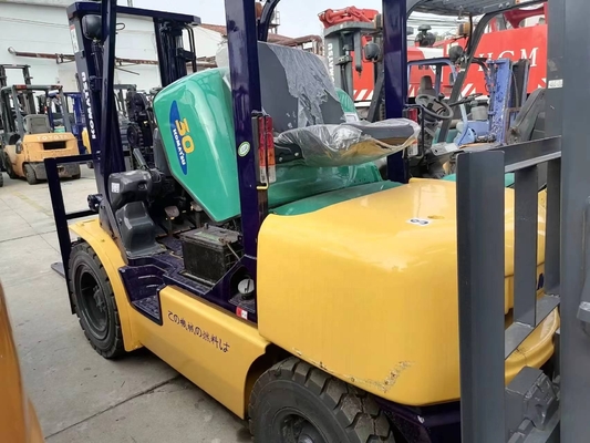 KOMATSU FD30 3 tonnellate di mini carrelli elevatori diesel per la movimentazione di container pesanti