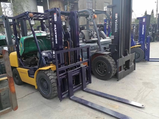 KOMATSU FD30 3 tonnellate di mini carrelli elevatori diesel per la movimentazione di container pesanti