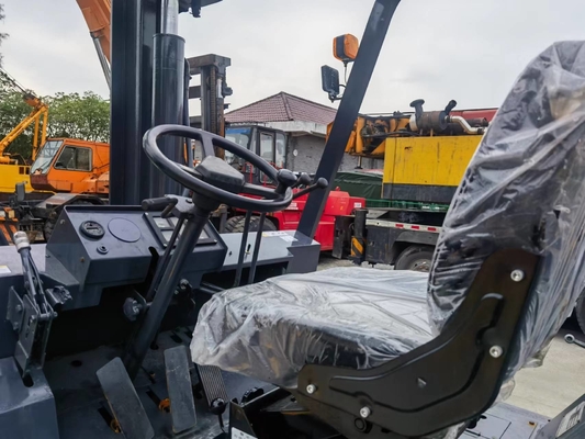 KOMATSU FD150 camion di sollevamento di pallet da 15 tonnellate con e in buone condizioni