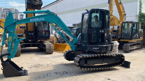 2021 Kobelco SK55R 5 tonnellate escavatore con motore originale e in buone condizioni a Shanghai