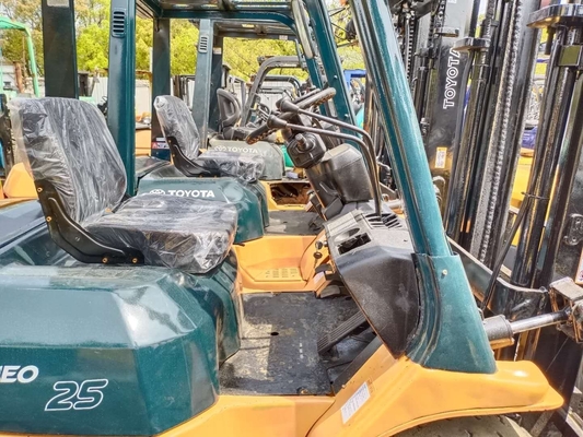 TOYOTA FD25 carrello elevatore diesel pallet lifting camion per alimenti e bevande entro il vostro budget