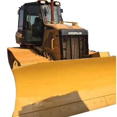 Bulldozer usato Caterpillar D5K con 2,09 m3 di capacità di dozing e 9408 KG di peso della macchina