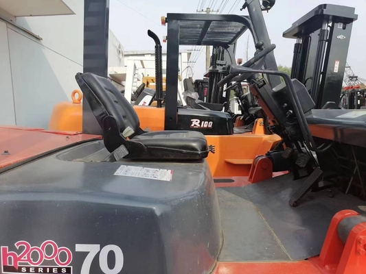 HELI FD70 Autocarro a forchetta diesel ad alta efficienza di lavoro 7 tonnellate Capacità di sollevamento di seconda mano