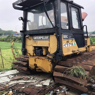 In ottime condizioni, cat D5C Bulldozer usato con capacità di 2,09 m3