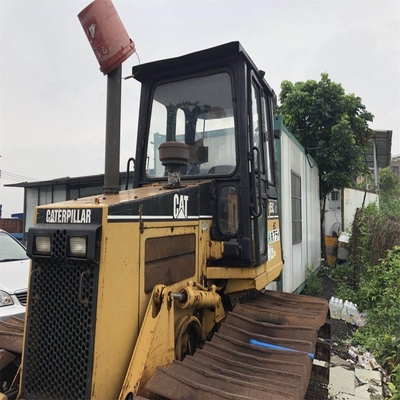 In ottime condizioni, cat D5C Bulldozer usato con capacità di 2,09 m3
