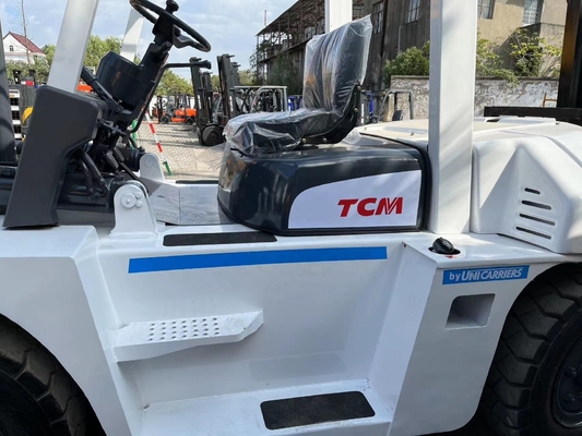 Giappone utilizzato TCM 6 Ton Diesel carrello elevatore per la costruzione colore originale Peso 6000 Kg