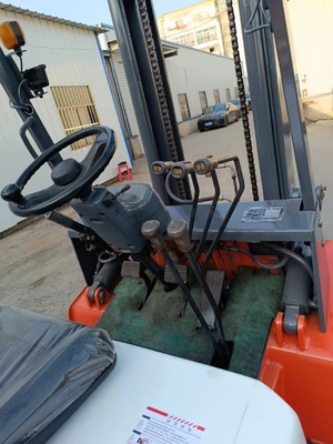 Colore originale 3 tonnellate di seconda mano HELI CPCD30 carrello elevatore diesel in perfette condizioni di funzionamento