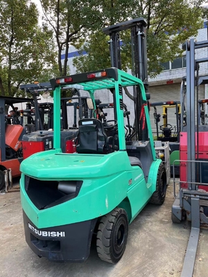 Buone condizioni Mitsubishi 35 carrello elevatore di seconda mano 127kw Potenza