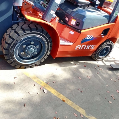 Forklift da 3 tonnellate FD30 con 3 alberi automatico/manuale utilizzato Giappone Elicottero in ottime condizioni