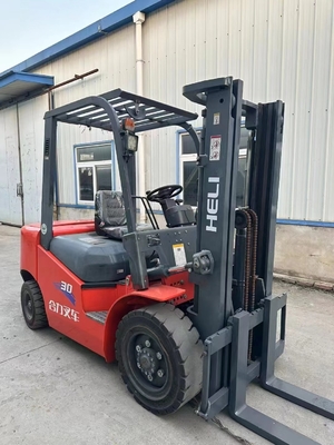 Camioni elevatori a forchetta a diesel da 3 t e 3 tappe da 2,5 t, 3 t, 3,5 t, 4 t, 5 t, 16 t e 30 t