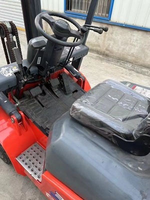 Camioni elevatori a forchetta a diesel da 3 t e 3 tappe da 2,5 t, 3 t, 3,5 t, 4 t, 5 t, 16 t e 30 t