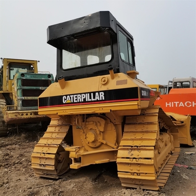 Bulldozer idraulico con cilindro idraulico