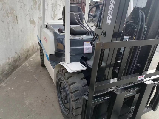 Giappone Usato Original Diesel forklift 6t camion da forchetta TCM 3 tonnellate con motore originale