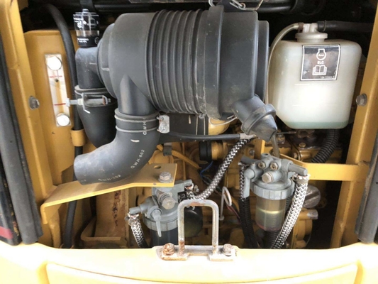 CAT301.5CR Mini Escavatore 2022 Anno con basse ore di lavoro e velocità di rotazione di 9,8 giri al minuto