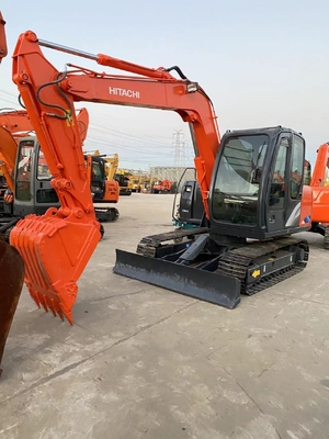 Escavatore usato Hitachi ZX70 con poche ore di lavoro e buone prestazioni
