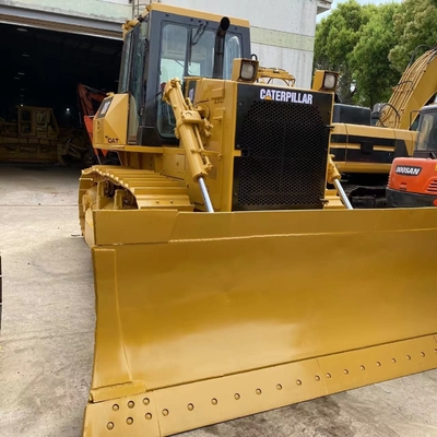 Bulldozer giallo usato Caterpillar D7G2 con altra capacità di secchio in promozione