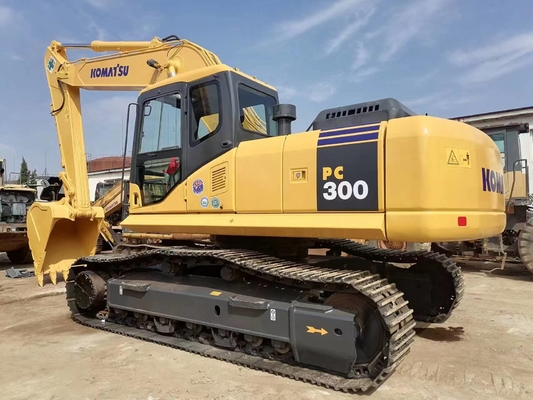 Motore per escavatore Komatsu PC300 di seconda mano e in buone condizioni con poche ore di lavoro