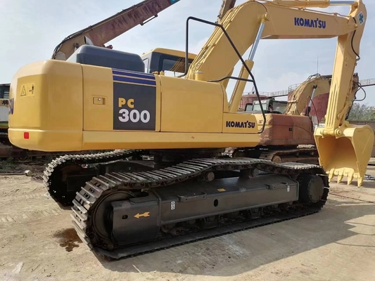 Motore per escavatore Komatsu PC300 di seconda mano e in buone condizioni con poche ore di lavoro